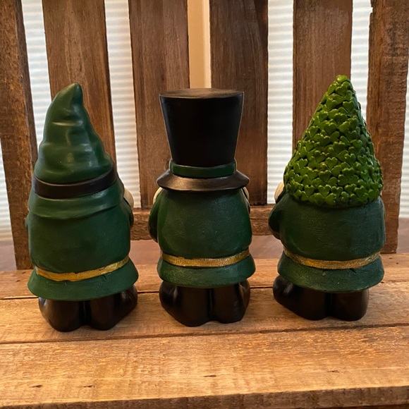 St. Patricks Day Gnomes Kitchen Towels & St. Patrick’s Day Gnome Figures Bundle - Picture 12 of 16